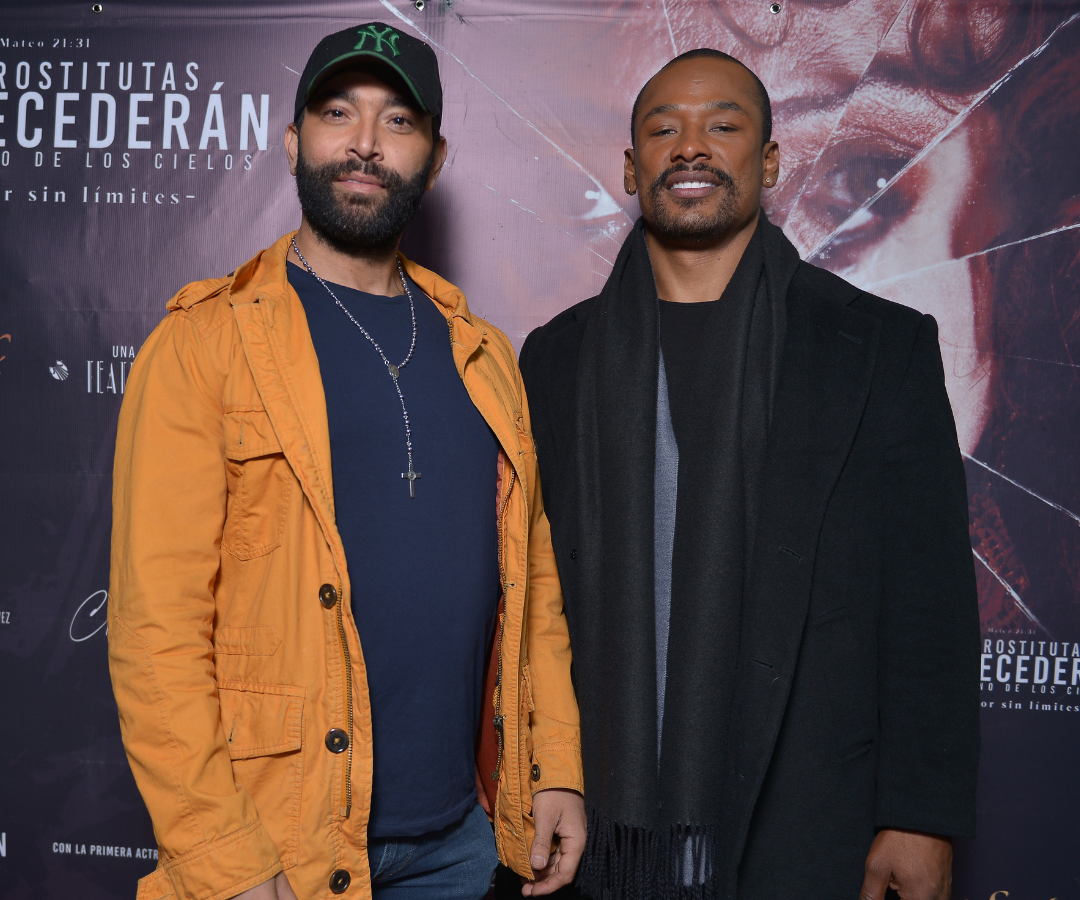 Los actores Edwin Garrido y Antonio Jiménez asistieron al lanzamiento de la nueva obra.