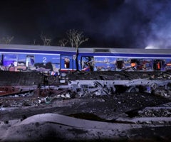 Cerca de la media noche los dos trenes chocaron luego de una falla que llevó a ambas tripulaciones a ir sobre el mismo carril. Foto: Reuters
