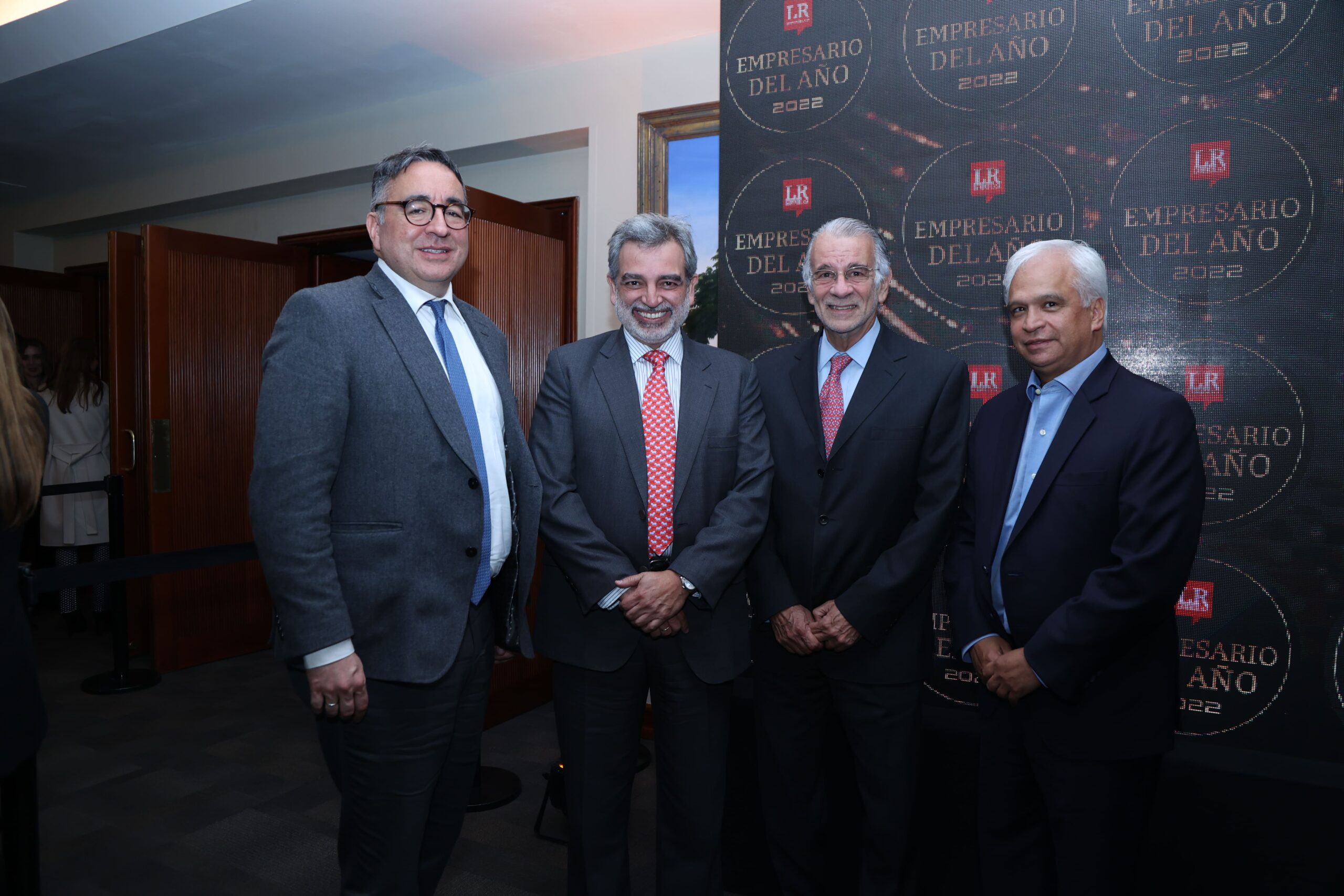 Gustavo Morales, presidente de Fasecolda; Juan Pablo Liévano, exsuperintendente de Sociedades; y Eduardo Verano de la Rosa, columnista de LR