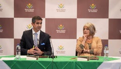 Hernando Zuccardi, presidente del Banco Agrario; y Cecilia López, ministra de Agricultura