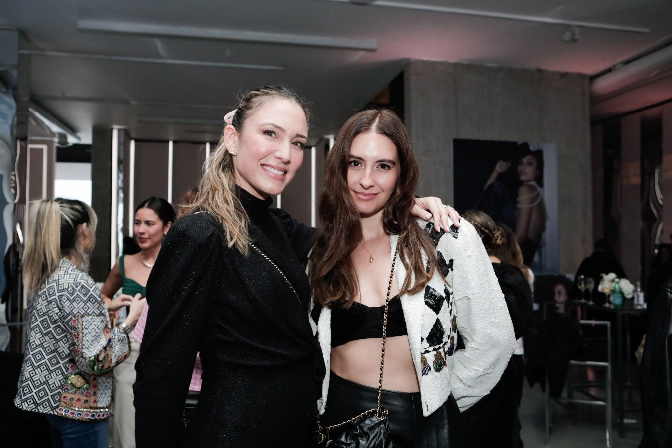 Stefanie de Roux, Taliana Vargas