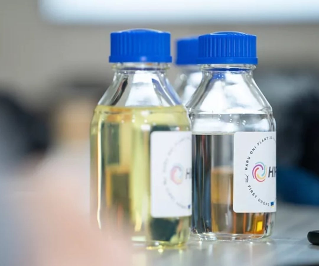 Porsche produce gasolina sintética en Chile a partir de energía eólica.