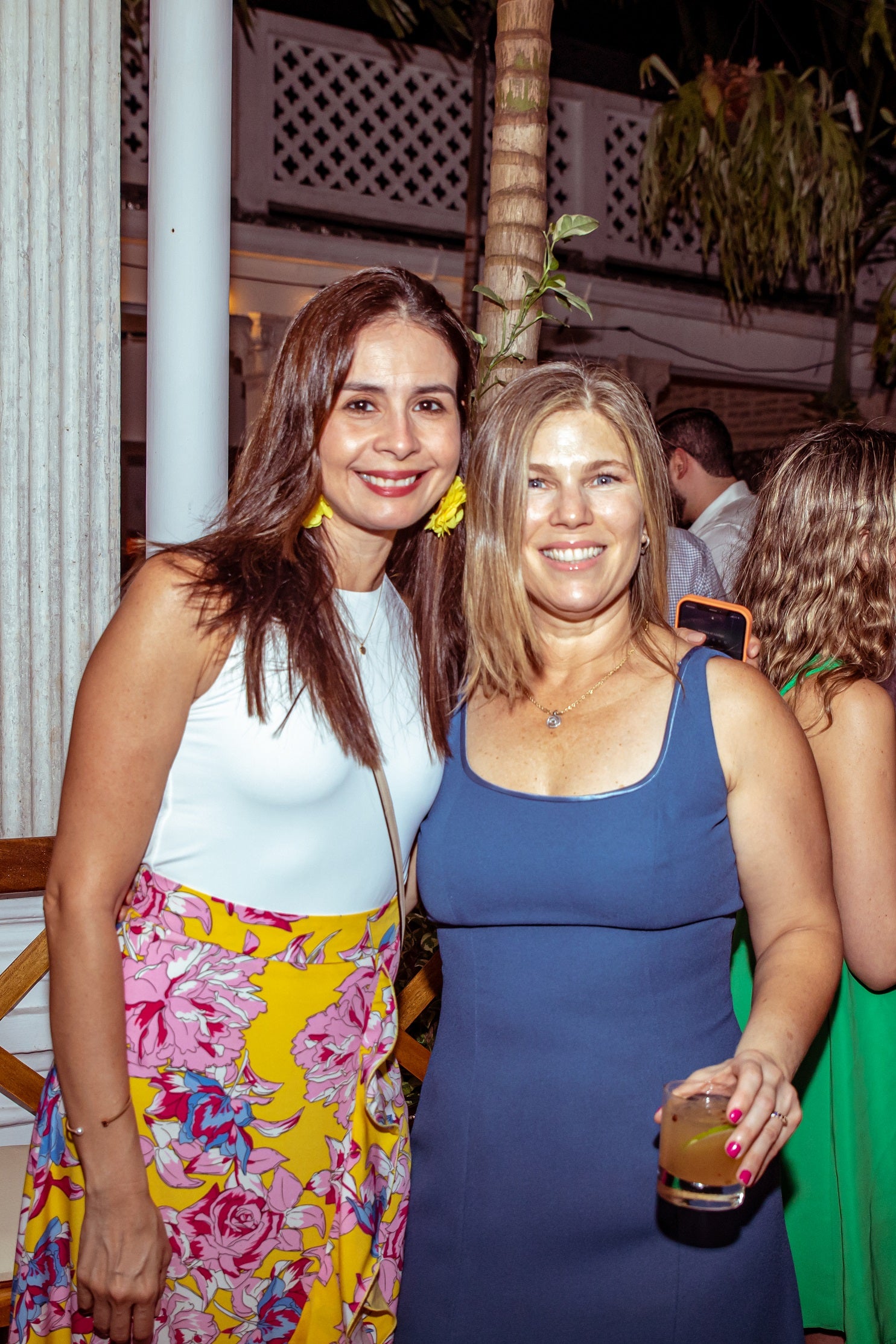 Eugenia Sermeño, Marisol Saravia