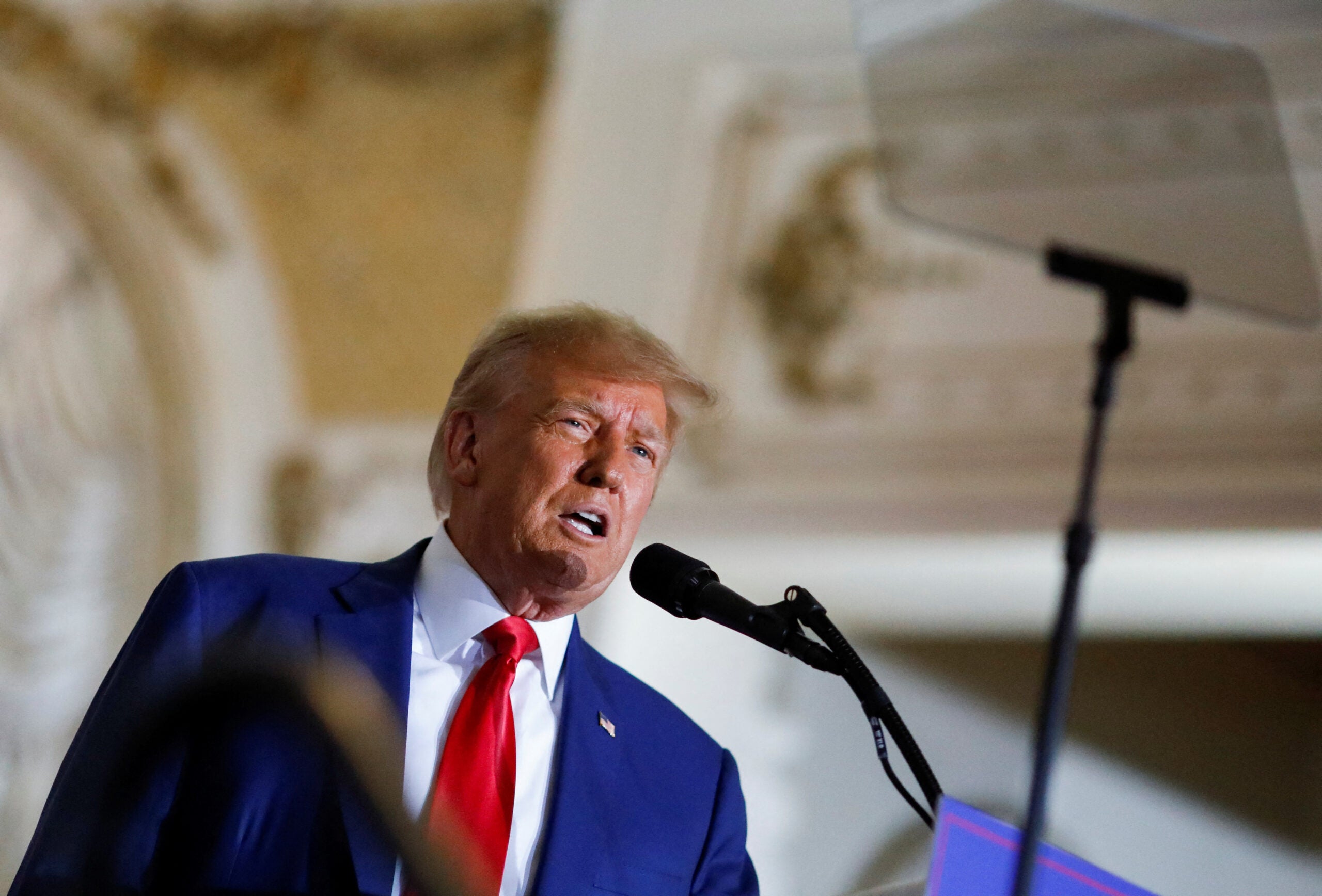 Trump arremete contra la izquierda de EE.UU.