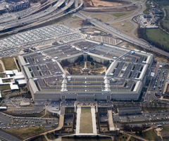 El Pentágono es visto desde el aire en Washington, Estados Unidos, el 3 de marzo de 2022, más de una semana después de que Rusia invadiera Ucrania. Reuters/Joshua Roberts