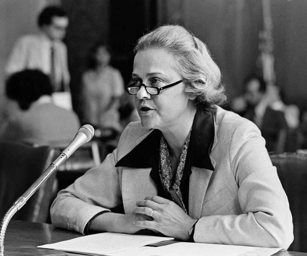 Nancy Teeters, primer mujer en formar parte del consejo de la Fed. Foto: Biblioteca de la Reserva Federal
