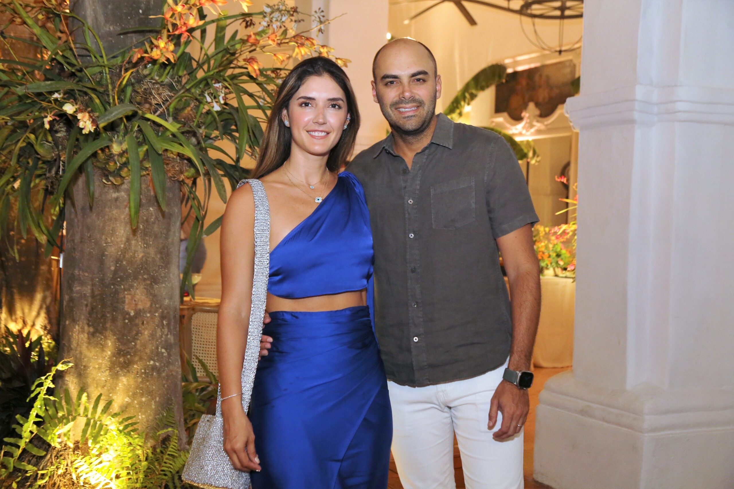 La arquitectaTere Mar Londoño y su acompañante Manuel Cavelier durante el evento.