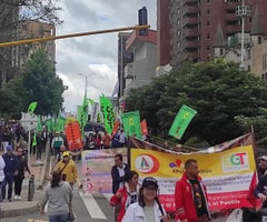 Así se desarrollan las marchas en favor del Gobierno