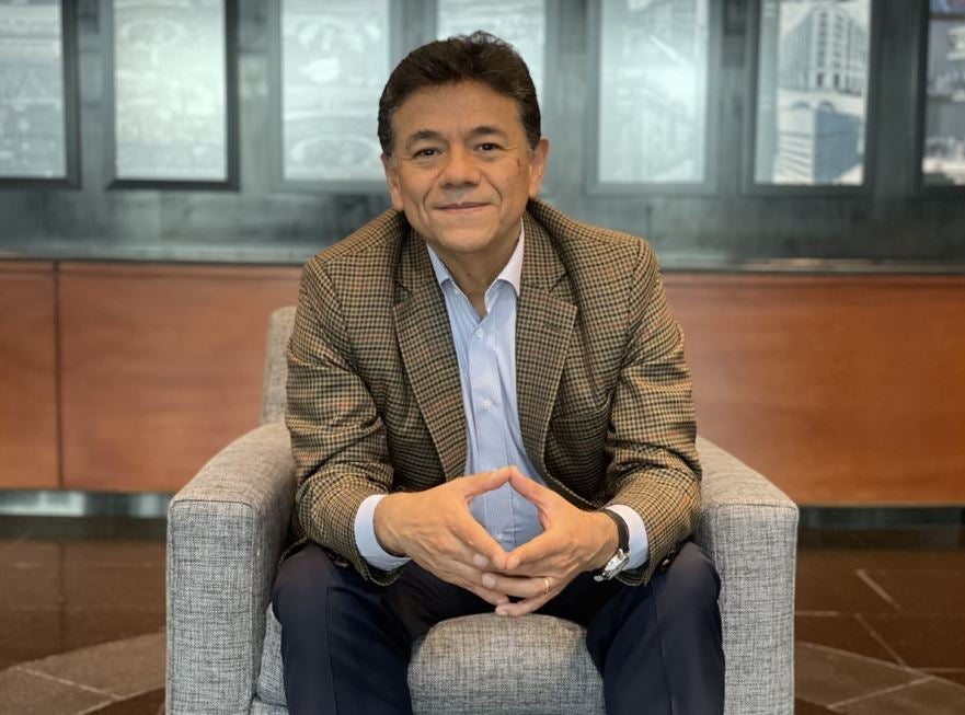 Alberto Velandia - Nominado como de gerente legal y regulación