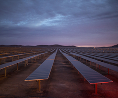Energía Solar Chile, Bloomberg
