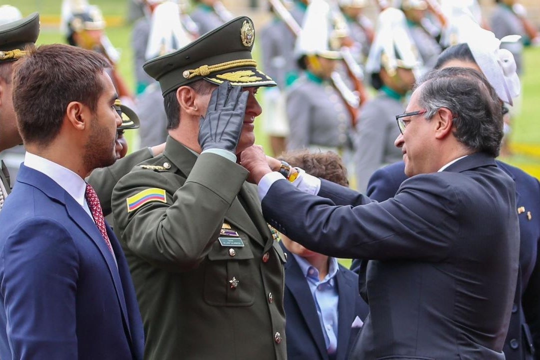 Presidente Petro defendió a la Policía y reformas durante el ascenso