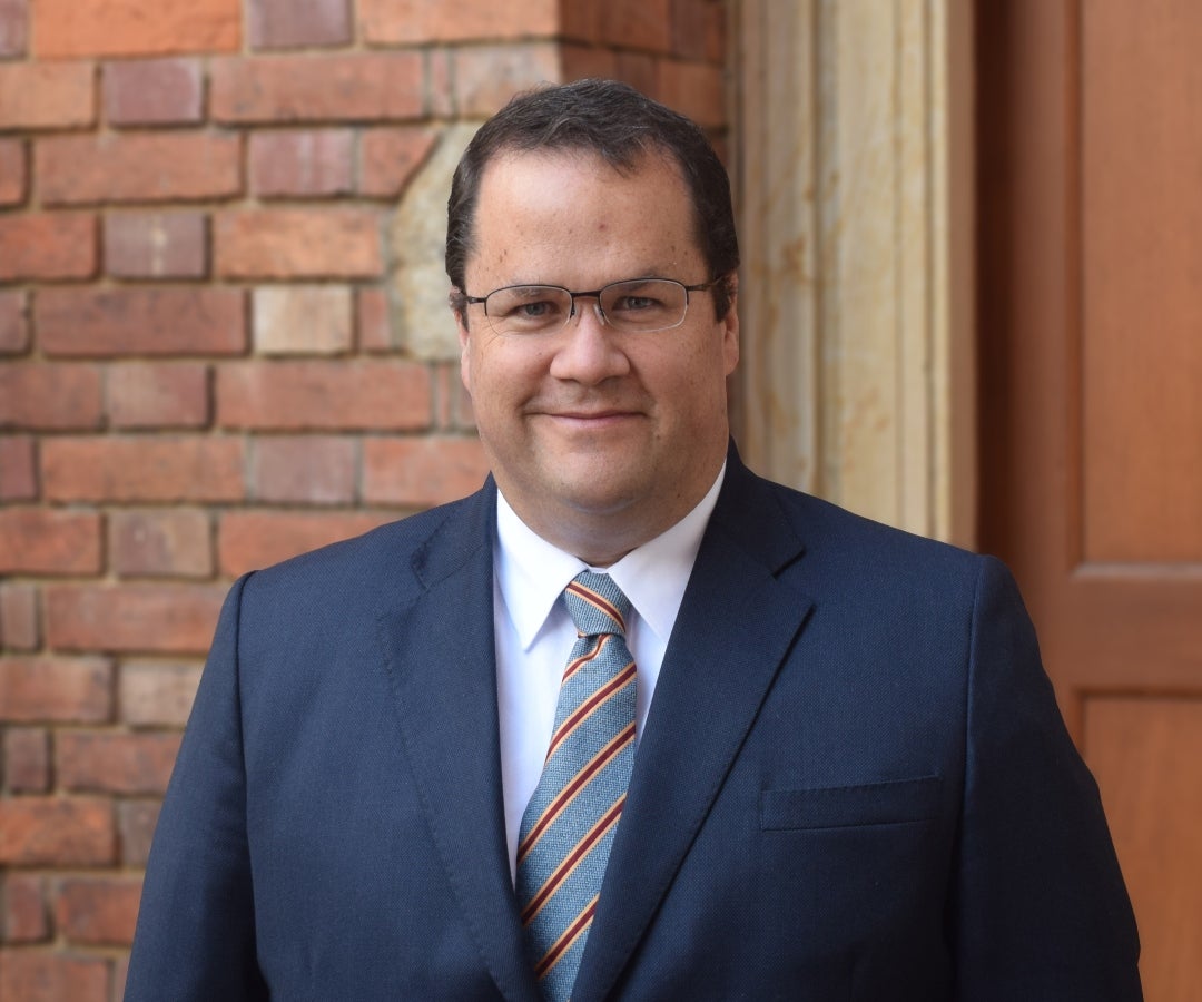 Carlos R. Olarte, socio de Olarte Moure