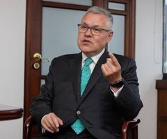 Nestor Osuna (1)