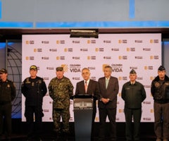 El ministro de Defensa, Iván Velásquez (1) El ministro de Defensa, Iván Velásquez (2)