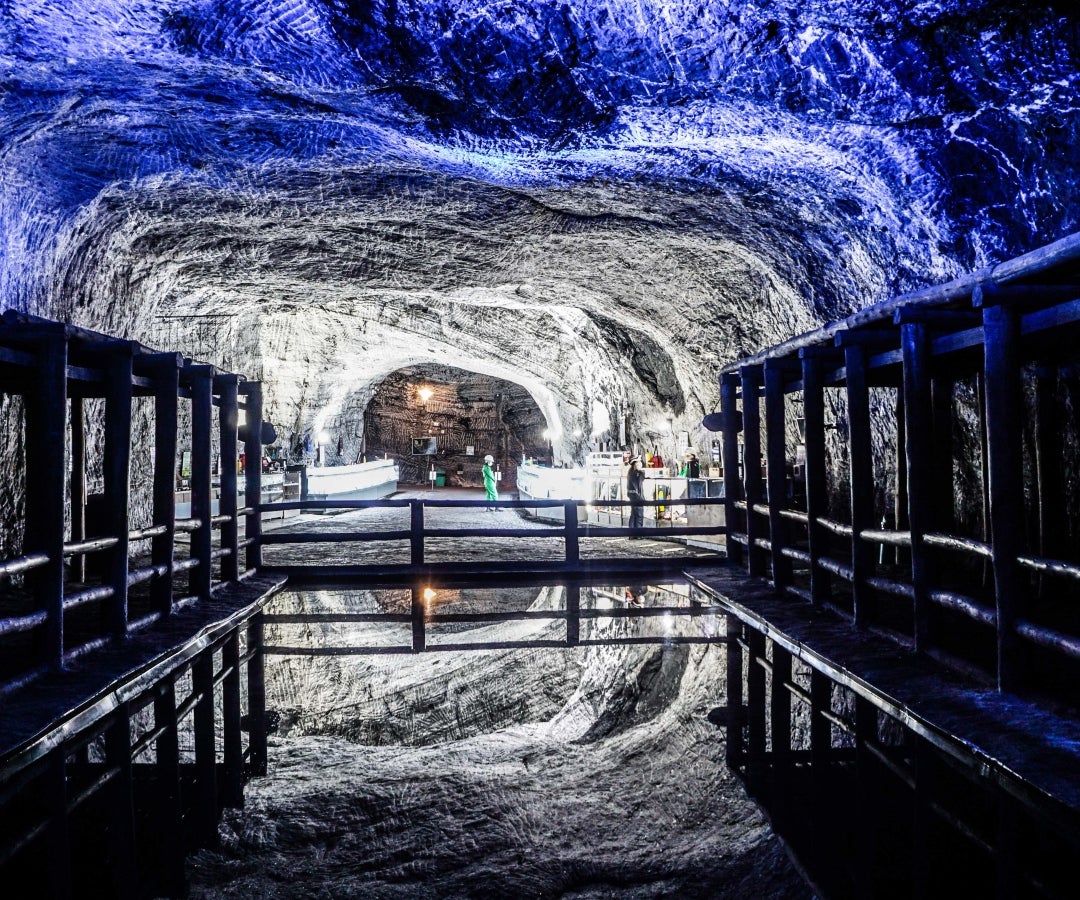 La Catedral de Sal de Zipaquirá y su exposición de mapping a 180 metros bajo tierra