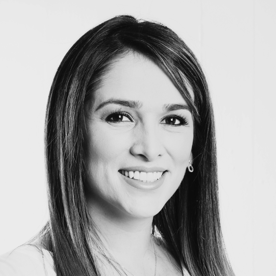 Eliana López, PageGroup