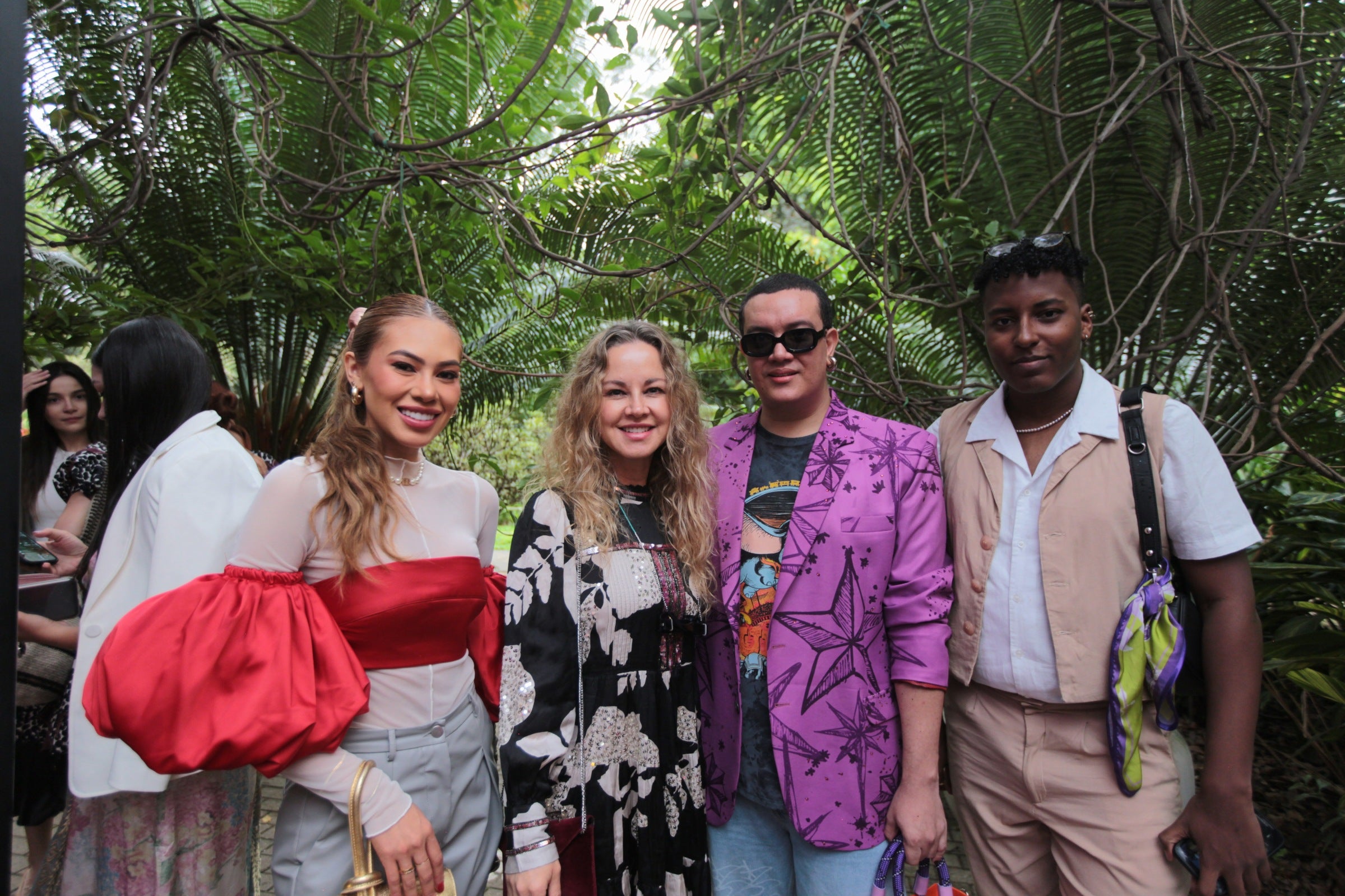 Connie Ojeda, creadora de contenido; Alina Vélez, emprendedora; y Carlos Britt, influencer de moda.