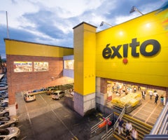 Dian cierra supermercado del Éxito en Unicentro por tres días