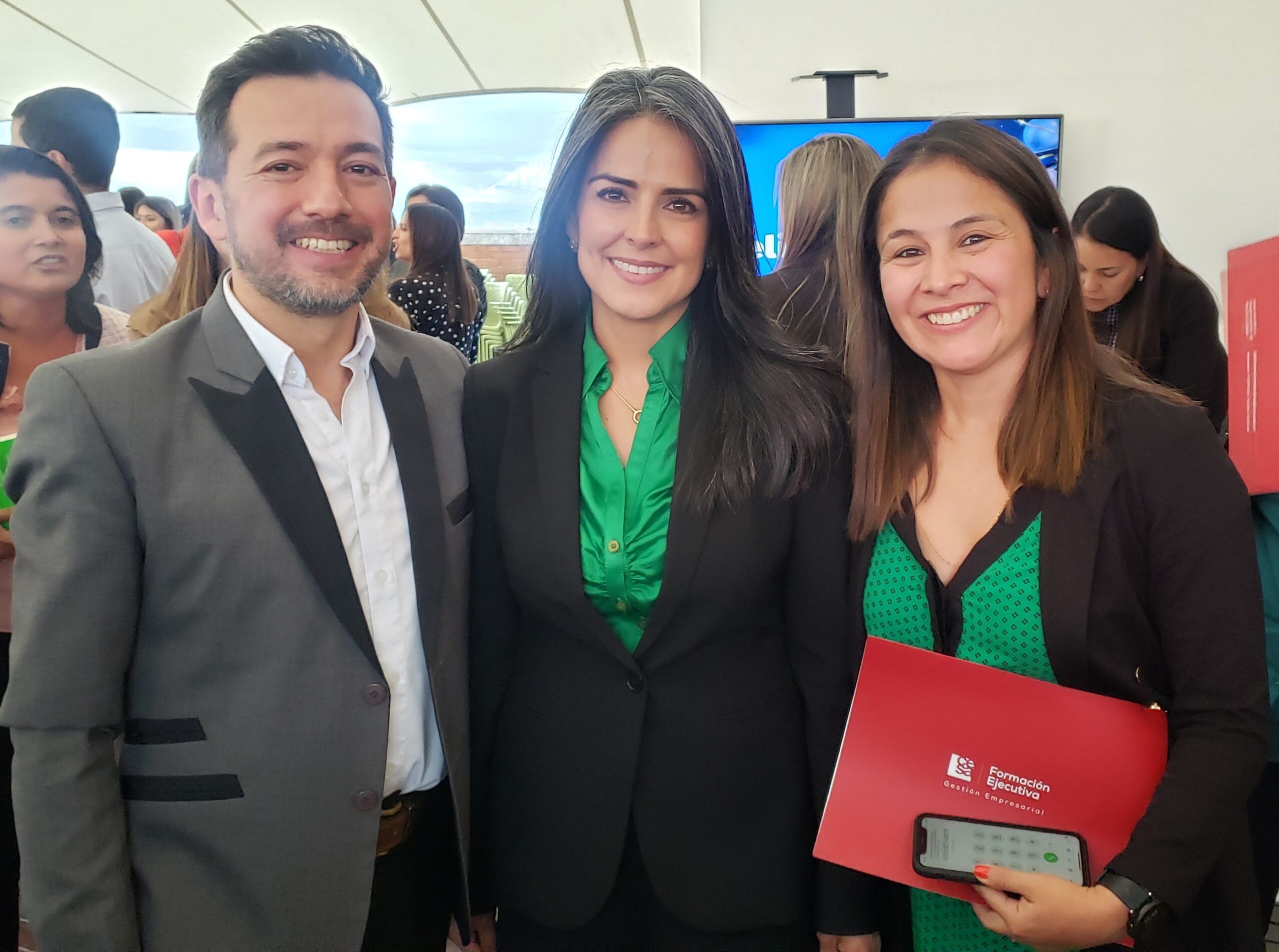 La Transportadora de Gas Internacional (TGI) realizó la graduación de la primera promoción de su Escuela de Liderazgo Femenino