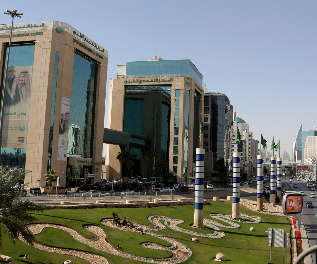 Se ven edificios en Riad, Arabia Saudí 16 de febrero de 2021