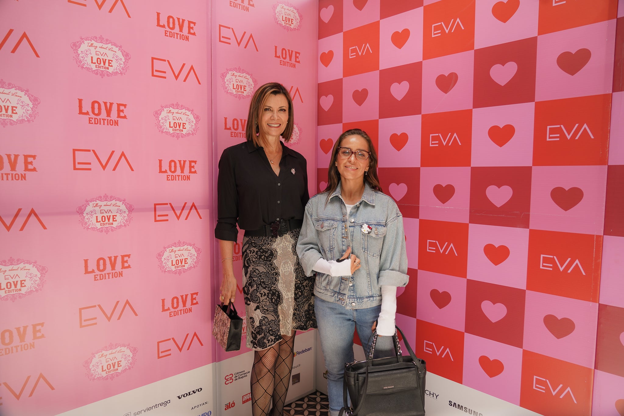 Viena Ruiz, modelo y presentadora; y la artista, Diana Ángel, durante el lanzamiento del evento.