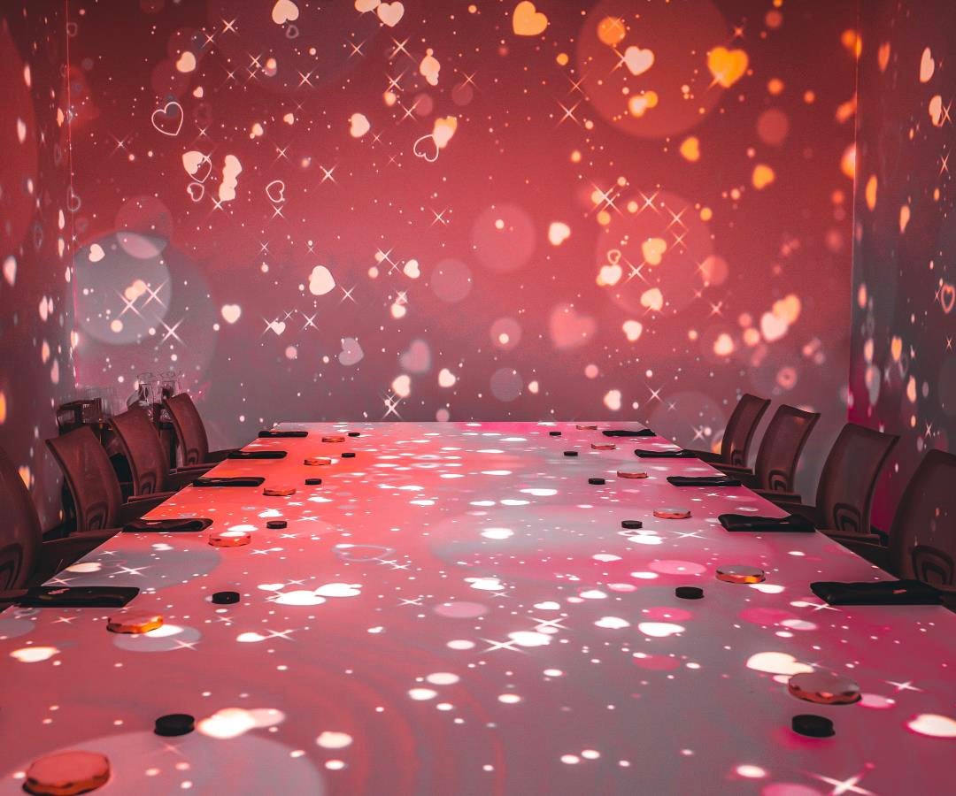 Frenessí, experiencia para Amor y Amistad