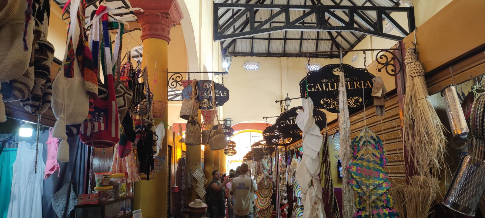 En Lorica también podrá visitar la plaza de las artesanías