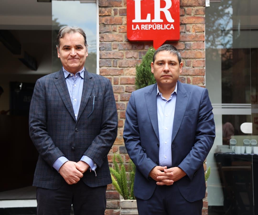 Sergio Quijano, gerente general del Diario La República; y Mauricio Lizcano, ministro de las TIC (Tecnologías de la Información y las Comunicaciones de Colombia).