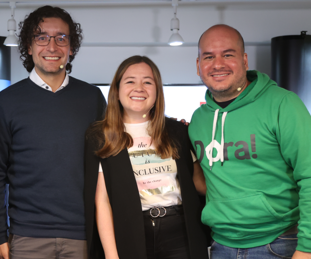 Andrés Galindo, subdirector de Industria de Tecnologías de la Información MinTIC; Ana María Prieto, asociada B Venture Capital; y Diego Jiménez, director de productos digitales Dora.