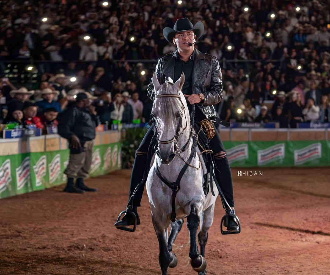 Yeison Jiménez en la Feria de las Flores de Asdesilla