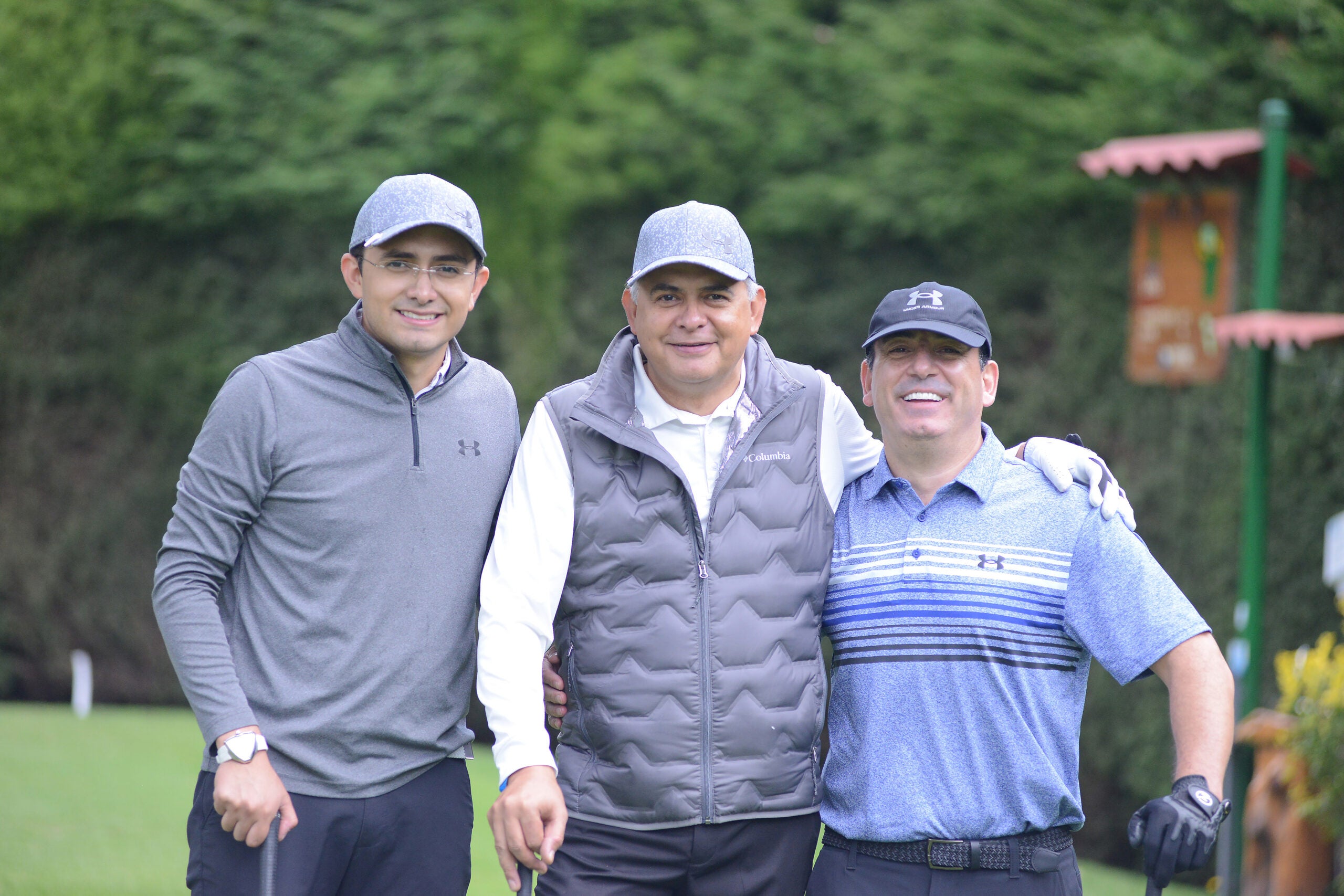 Torneo de golf de opnicer en Bogotá