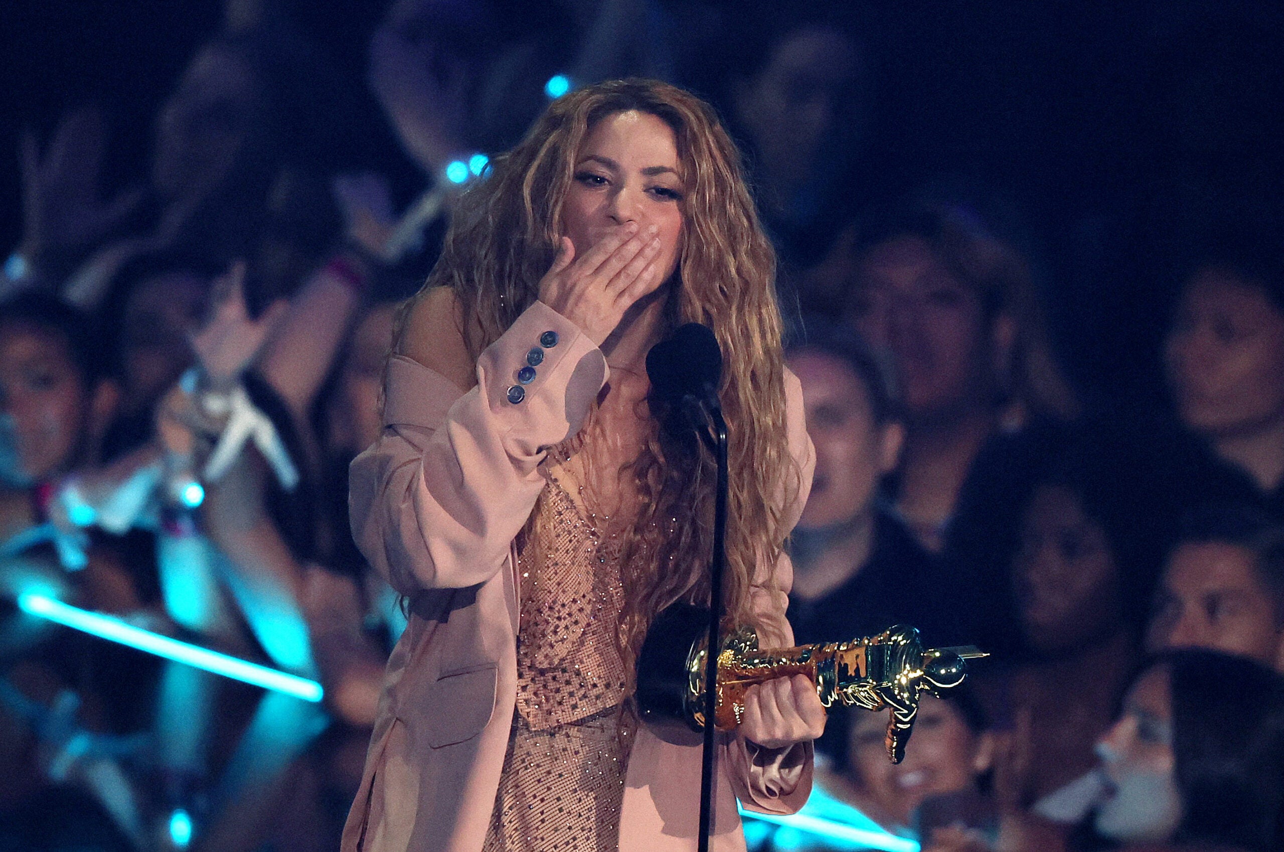 Shakira durante los MTV VMA