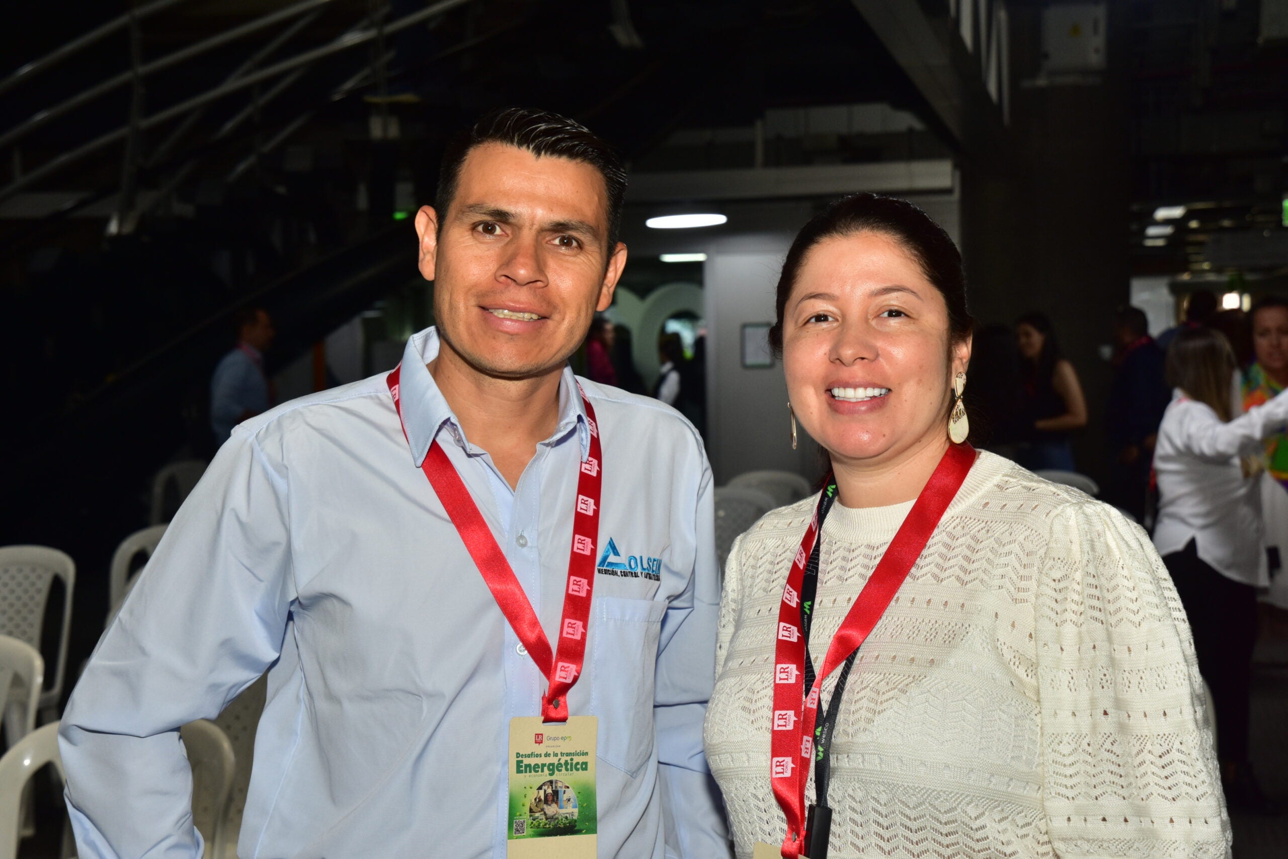 Carlos Marín, de Colsein SAS; y Lina Canizales, de la empresa Anixter Colombia.