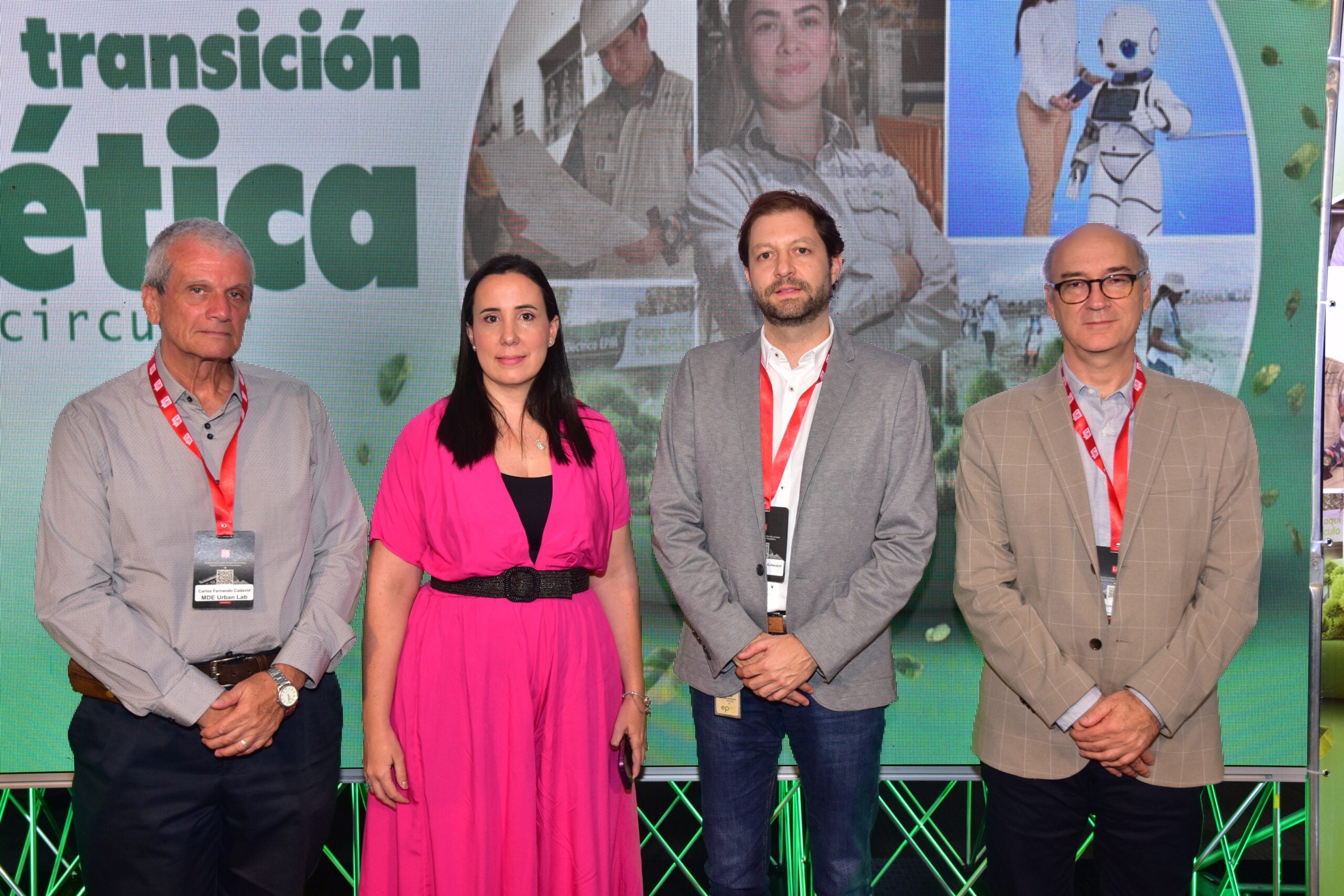 Carlos Fernando Cadavid, director de ambiente y sostenibilidad de MDE Urban Lab; María Isabel Sierra, directora de operaciones de Ruta N; Mauricio González Echeverri, líder economía circular de EPM; y Santiago Echavarría Escobar, director del Centro de Ciencia y Tecnología de Antioquia.