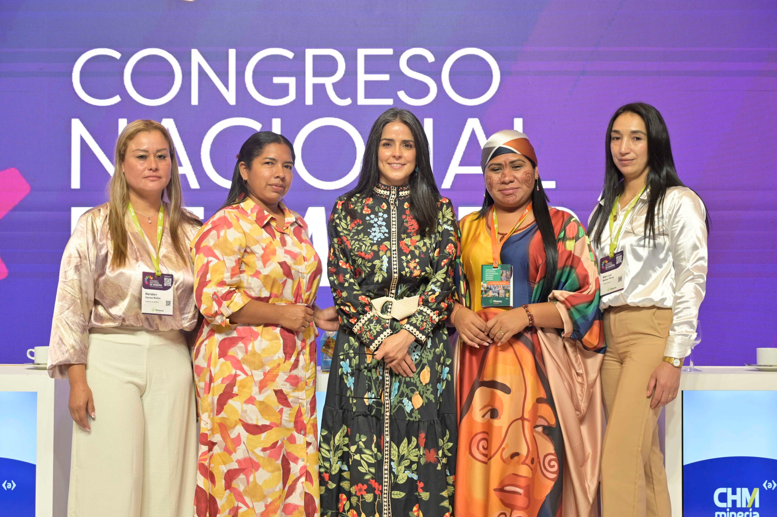 Marisbey Correa Huella, Arible Álvarez, Claudia Palacios, Marilsa Ortiz y Mary Luz Bolívar, entre las participantes del Congreso.