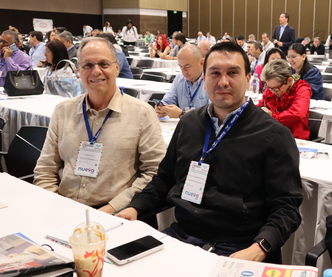 Fernando Maya y Carlos César Barrero, miembros de Mazda Colombia, participaron dela agenda académica del evento.