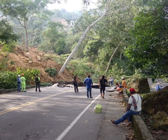 Deslizamiento en la vía Bucaramanga - Barrancabermeja