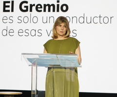 Adriana Guillén, presidenta de Asocajas, en el congreso nacional del gremio