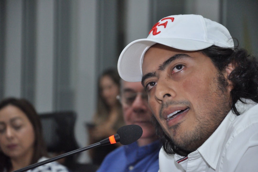 Nicolás Petro denunciará a Francisco Barbosa por presunta extorsión al presidente Petro
