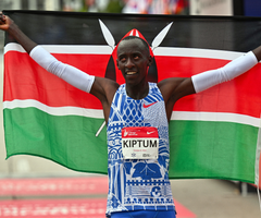 Kelvin Kiptum, nuevo récord mundial de maratón
