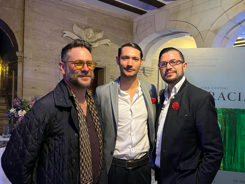 Juan Haag, Camilo Ocampo y Alejandro Acosta, también estuvieron entre los asistentes al cierre del Festival de Música Sacra en Bogotá.
