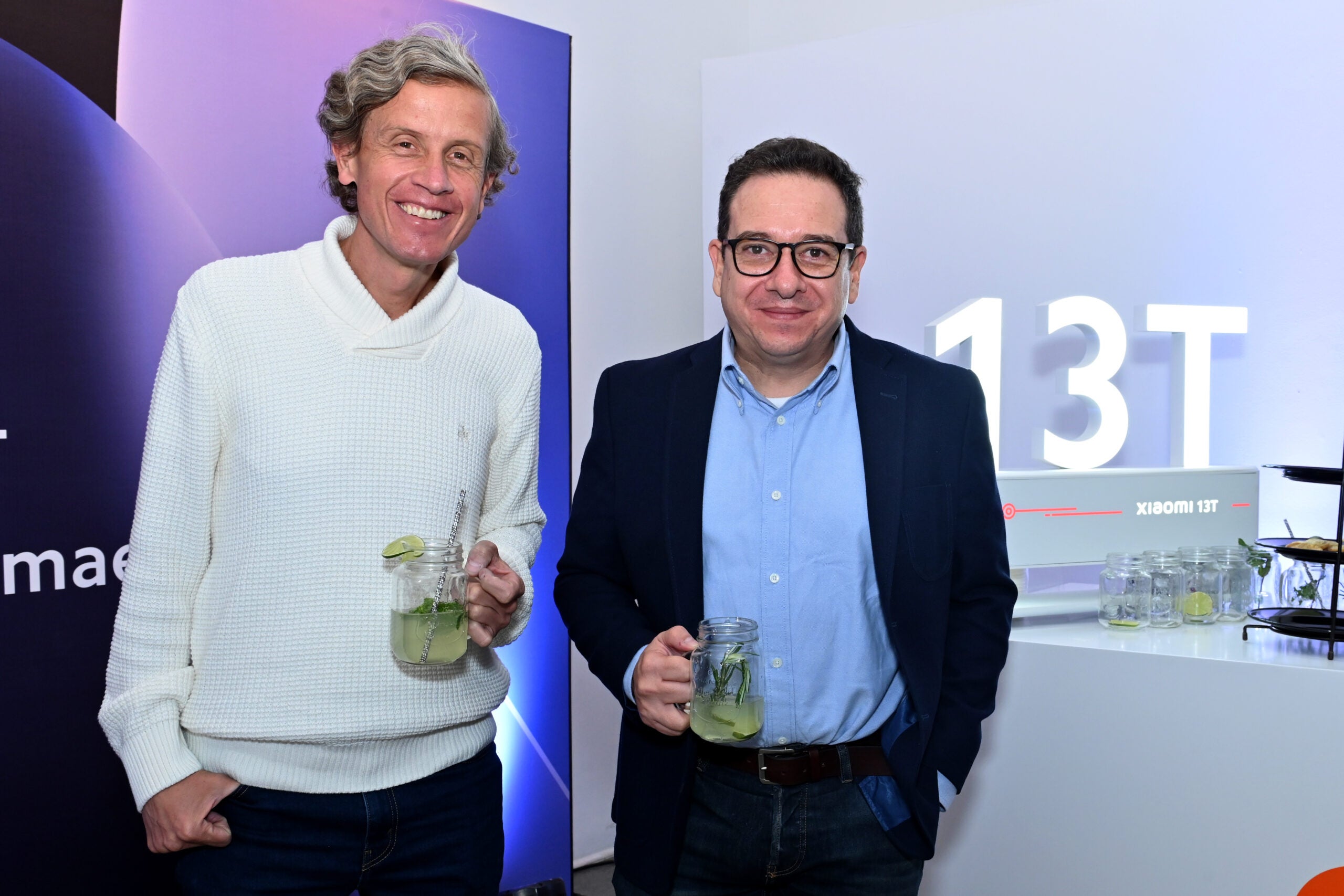 Andrés Mesa, del Grupo Alkosto-Ktronix; y Carlos Prats, gerente general de Alkomprar.