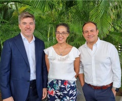 Fabrizio Carbone, líder de IBM Software; Elsa Manrique, VP de Transformación de Banco Caja Social; y Patricio Espinosa, gerente general de IBM Colombia.