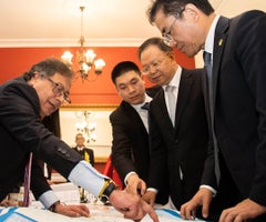 Visita del presidente Petro a China