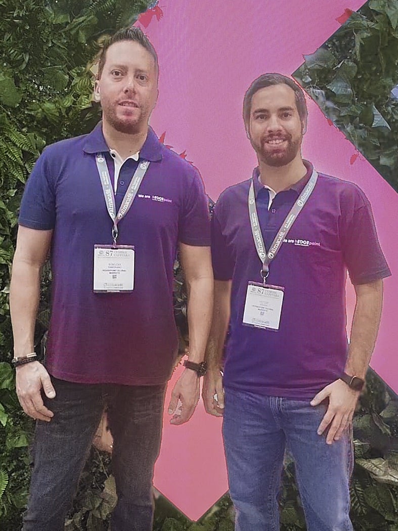 Edelcio Samorano, jefe de ventas de Hedgepoint Global Market; Víctor Sousa, relationship manager de Hedgepoint Global Market.