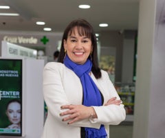Claudia Sterling, vicepresidente corporativa de Cruz Verde
