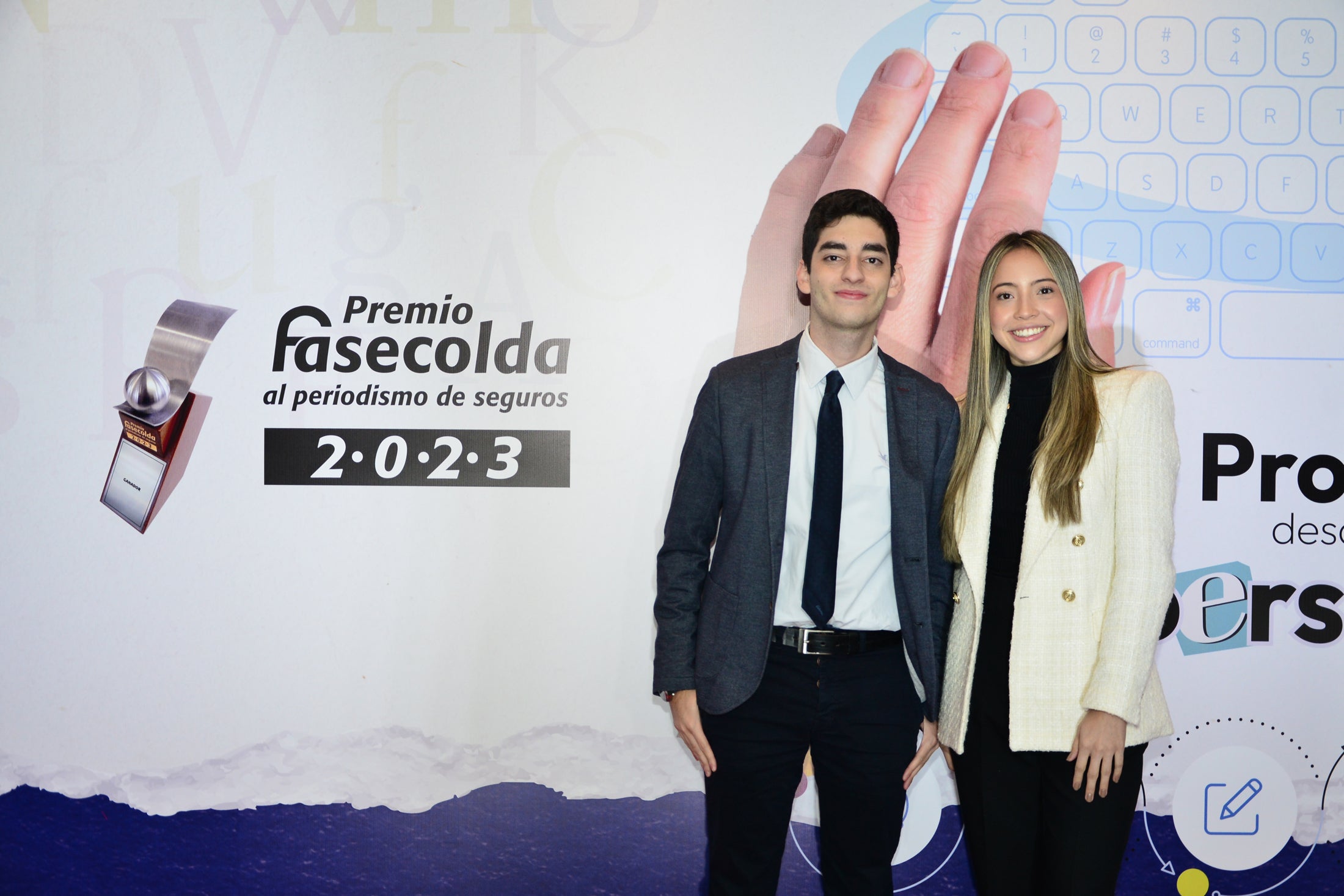 Alejandro Castaño Marín y Carolina Cortés Sánchez, estudiantes de la Universidad Eafit.