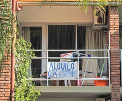 En Uruguay, hay un proyecto de ley que busca regular el alojamiento en viviendas con fines turísticos