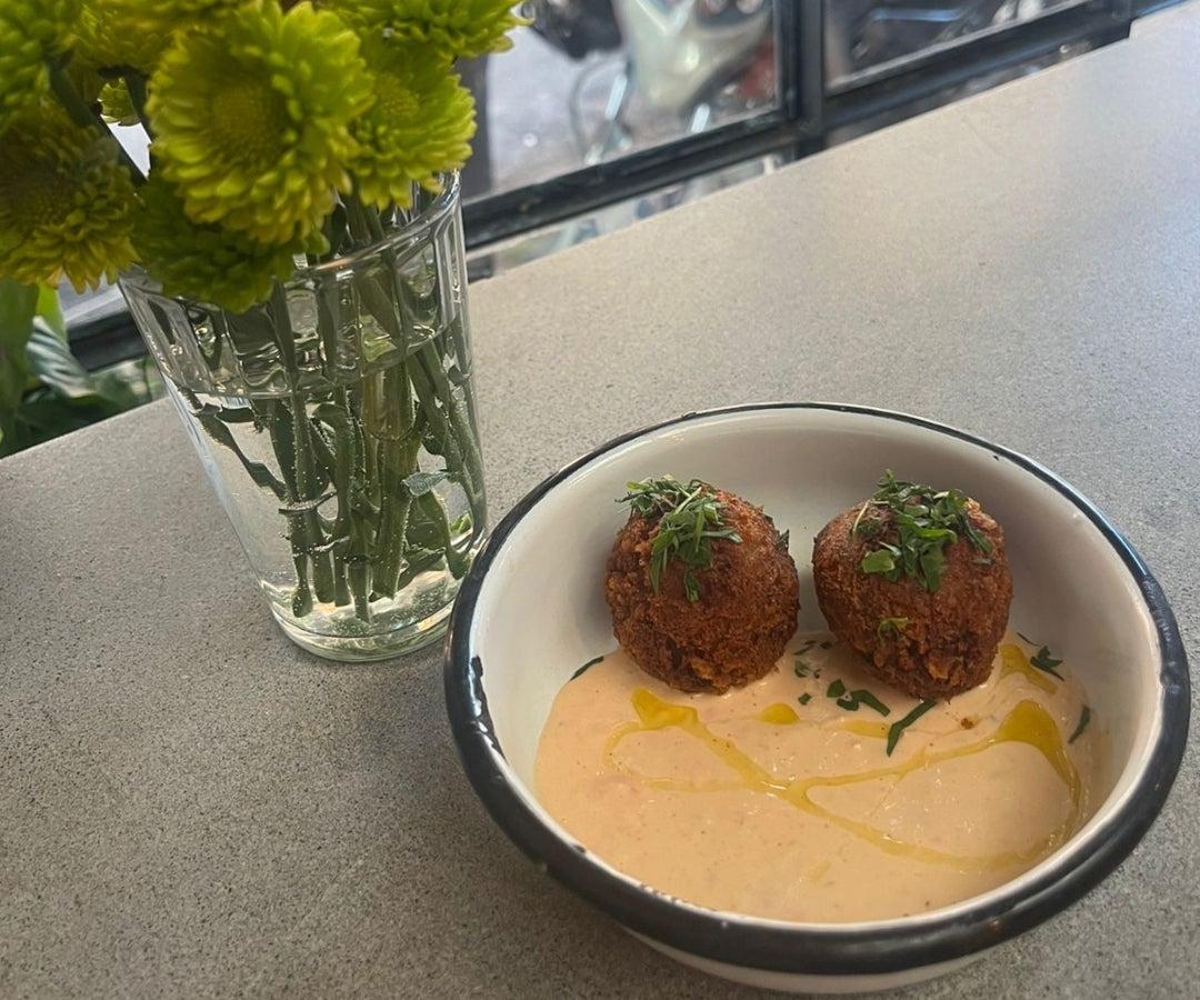 Croquetas coquetas, una mezcla colombo argentina