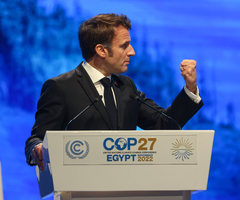 Emmanuel Macron, presidente de Francia, pronuncia un discurso en la COP del año pasado en Egipto